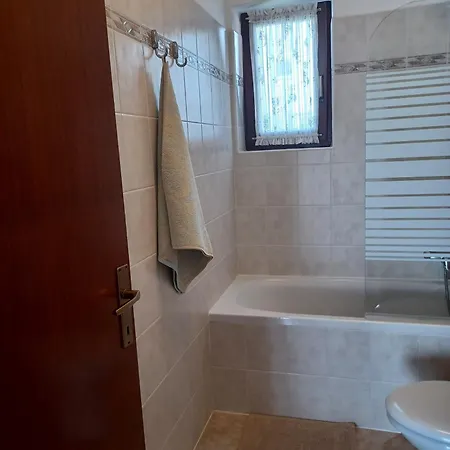 With Parking Space - Diklo, - 5809 ザダル