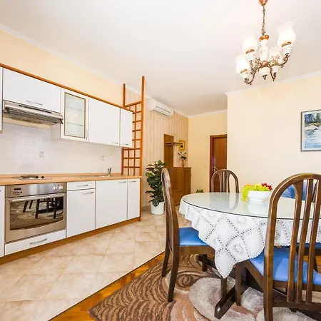 With A Parking Space - Diklo, - 5809 * Zadar