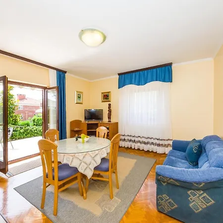 With A Parking Space - Diklo, - 5809 Appartement
