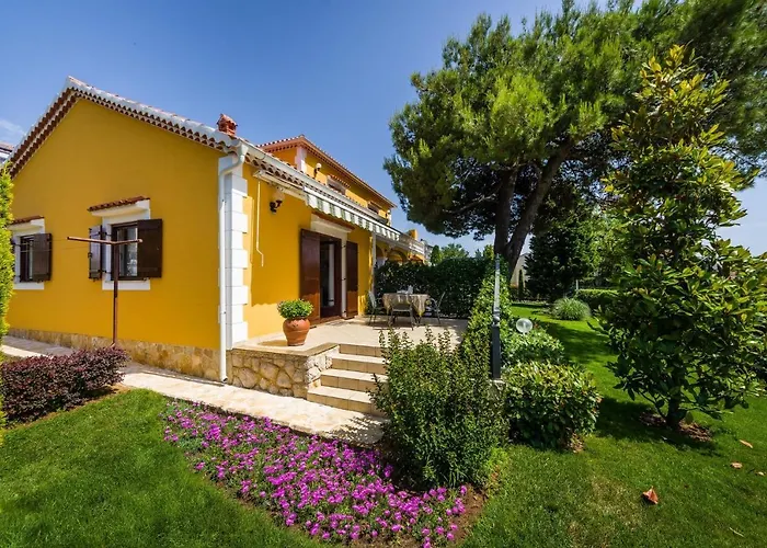 With Parking Space - Diklo, - 5809 Lägenhet