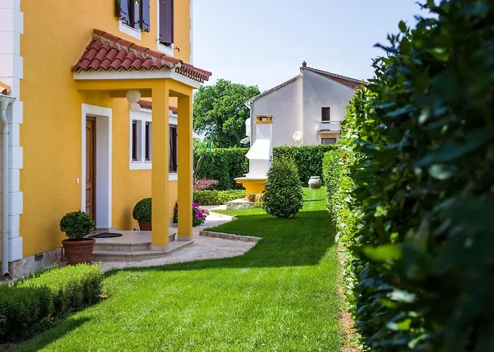 With Parking Space - Diklo, - 5809 Lägenhet *